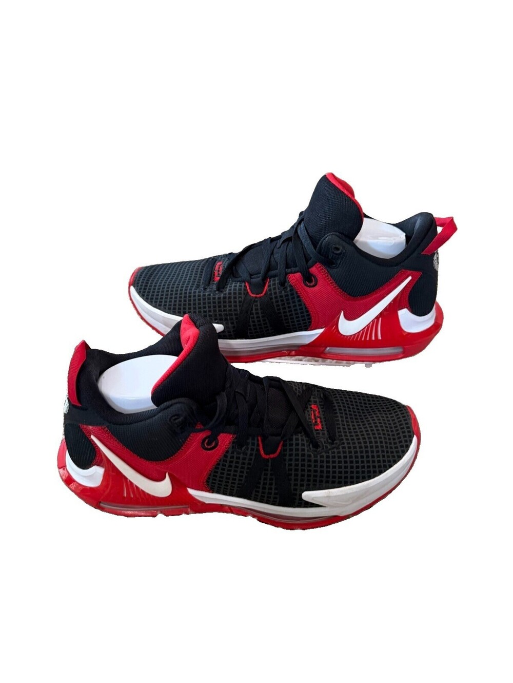 Nike Men’s Size 12 LeBron Witness 7 Basketball Shoes Free Shipping